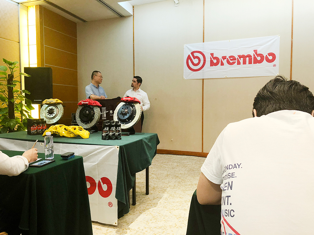 廣州賽驅有幸受邀參加意大利brembo舉辦的產品培訓